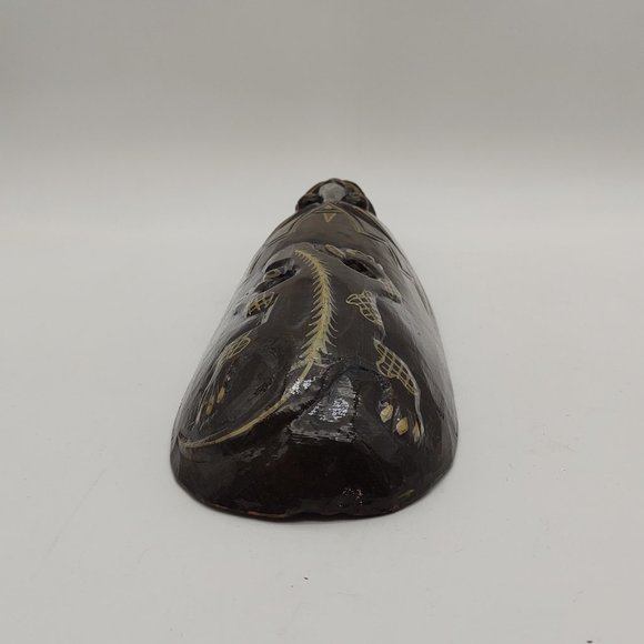 Wood Indonesian Tribal Wall Mask With Lizard - Picture 7 of 11